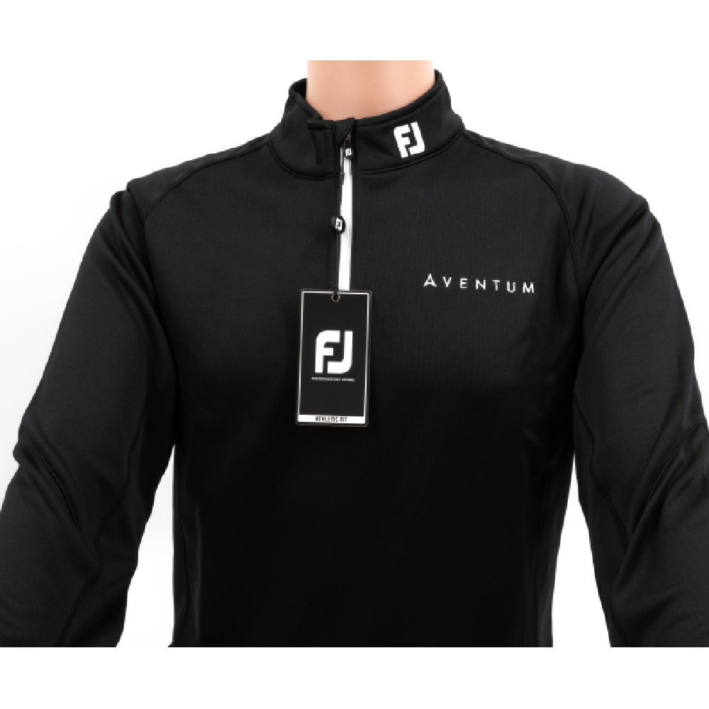 Aventum - Quarter Zipped Top - Black