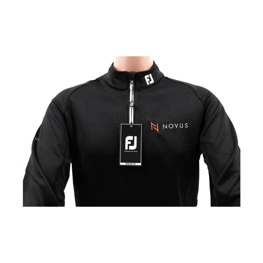 Novus - Quarter Zipped Top - Black